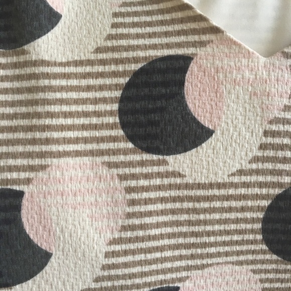 1. STATE PEPLUM TOP size M - Picture 6 of 9